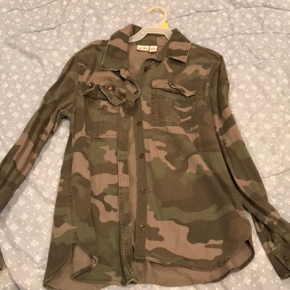 Women’s medium Mudd camouflage jacket overshirt